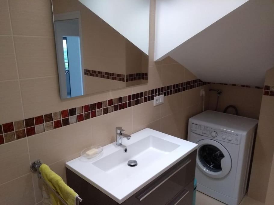 Charmant Appartement T2 Neuf ,Calme Tout Confort. Cases-de-Pene Εξωτερικό φωτογραφία